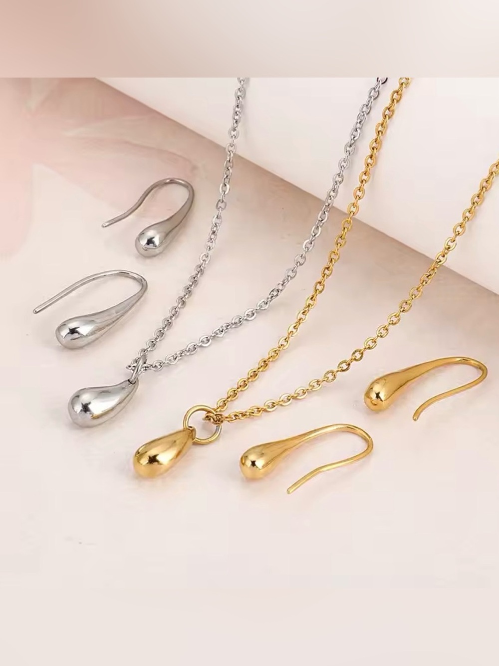 4PC Golden Jewelry Simple Ring Necklace Bracelet Earrings Set Suitable Teardrop
